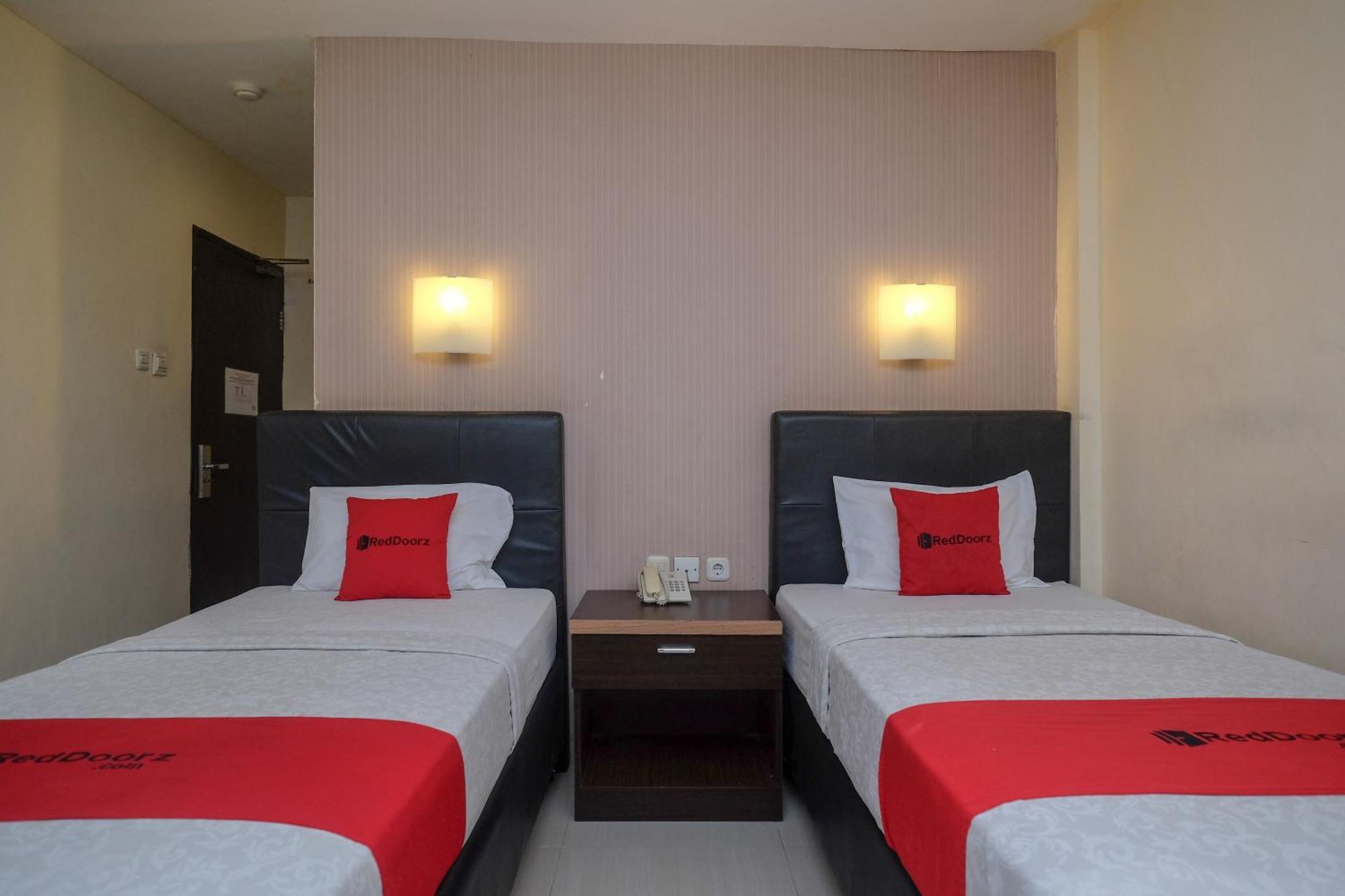 Collection O 91565 Hotel Grand Populer Makassar Luaran gambar